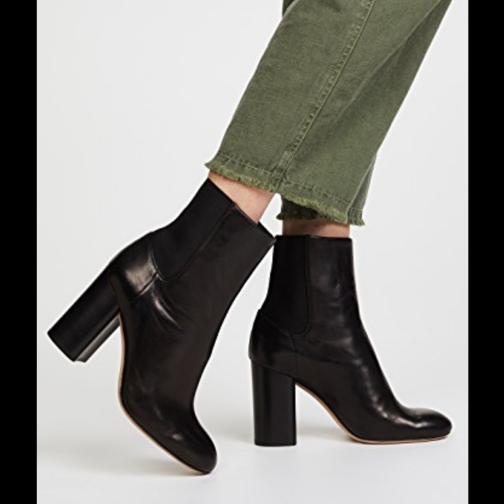 Timeless Chic Navy Italian Suede Rag & Bone Bootie - Picture 8 of 8